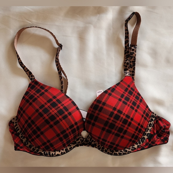 Victoria Secret Bra. - Picture 1 of 7